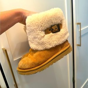 New UGG ELLE Sheepskin Cuff Boots Chestnut Kids